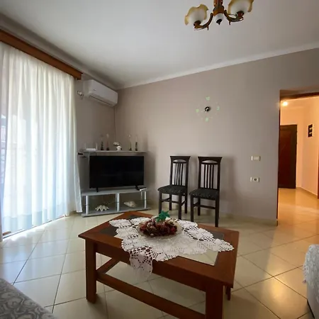 Apartment N